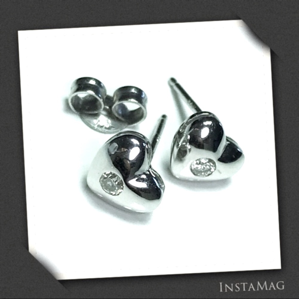 18KT WHITE GOLD & DIAMOND Heart Stud Earrings